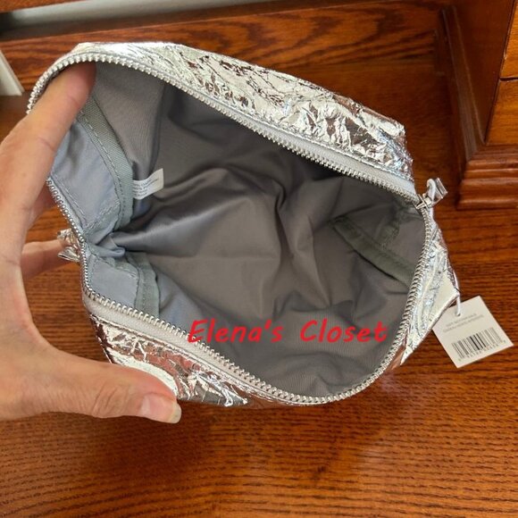 NWT ~ TORY BURCH METALLIC COSTMETIC BAG - Picture 2 of 8